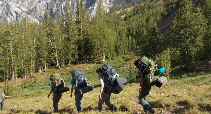 adults escape on outdoor course